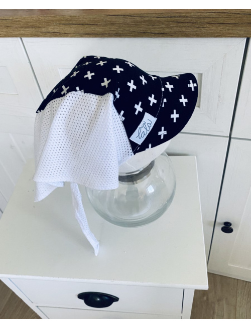 Biela dierková šatka SUMMER so šiltom - na viazanie