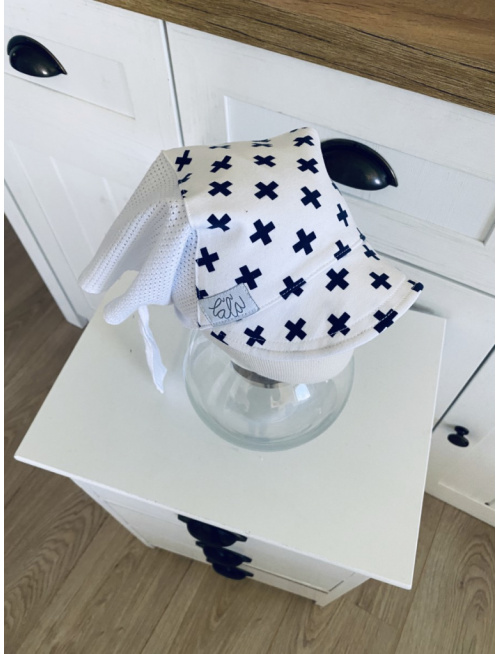 Biela dierková šatka SUMMER so šiltom - na viazanie