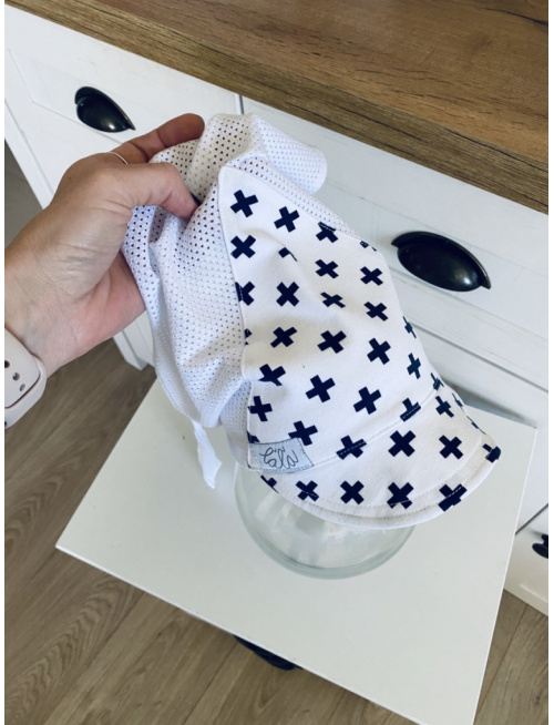 Biela dierková šatka SUMMER so šiltom - na viazanie