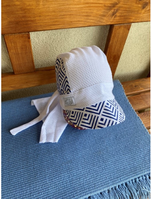 Biela dierková pirátka so šiltom na uzol HUGO