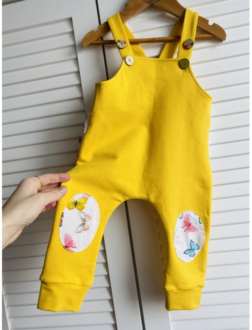 Teplákové gate na traky s kolenačkami a volánikom na chrbátiku