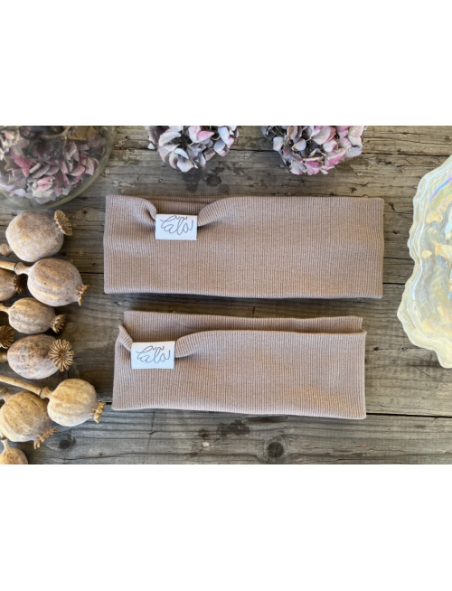 Rebro čelenka ROVNÁ - piesková