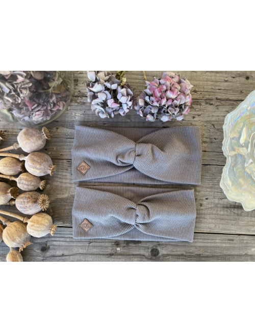 Rebro čelenka TOČENÁ - dymová