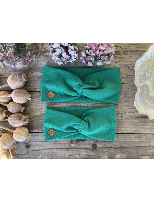 Rebro čelenka TOČENÁ - lesná zelená