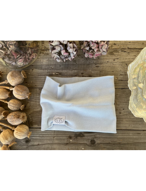 Rebro čelenka ROVNÁ - svetlomodrá