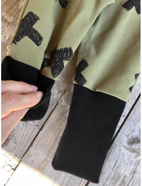 Teplákové pudláče old s rastúcou manžetou vzorované + traky