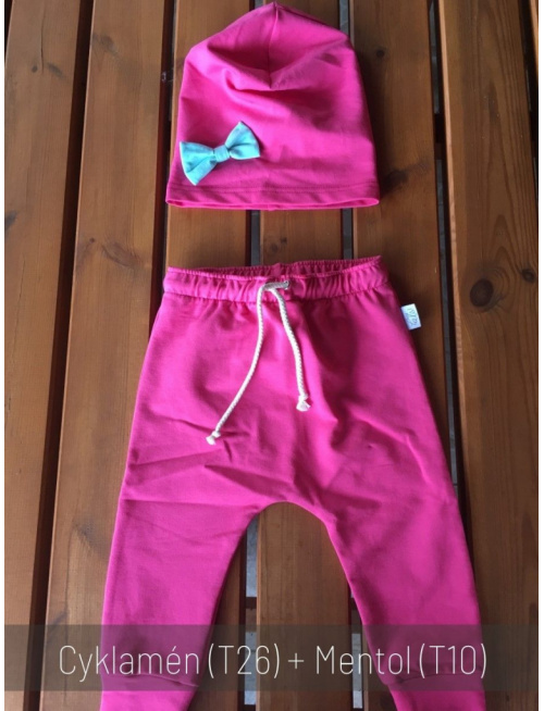 Jednofarebná šmolko čiapka s inofarebnou mašličkou - jednovrstvová