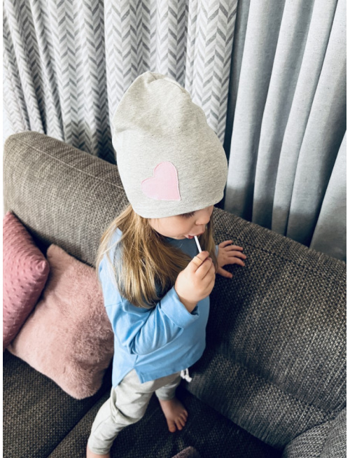 Jednofarebná šmolko čiapka s inofarebným srdiečkom - jednovrstvová