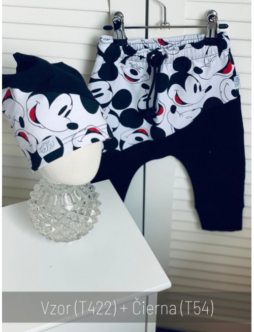 Šmolko čiapka so vzorovaným prestrihom