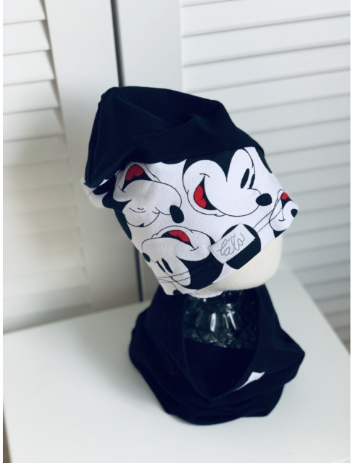 Šmolko čiapka so vzorovaným prestrihom