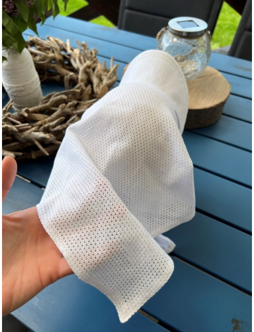 Šatka dierková SUMMER - biela