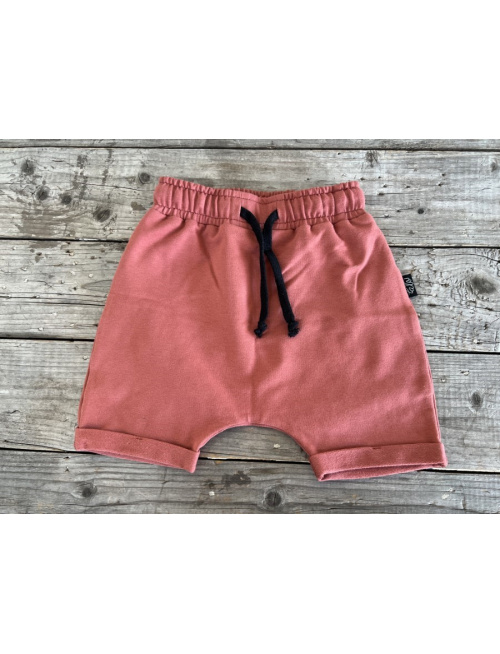Krátke pudláče s funkčnou šnúrkou v páse - terakota