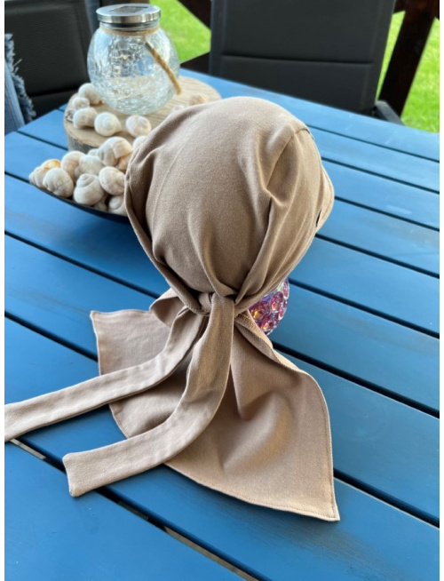 Pirátka so šiltom na viazanie - jednofarebná