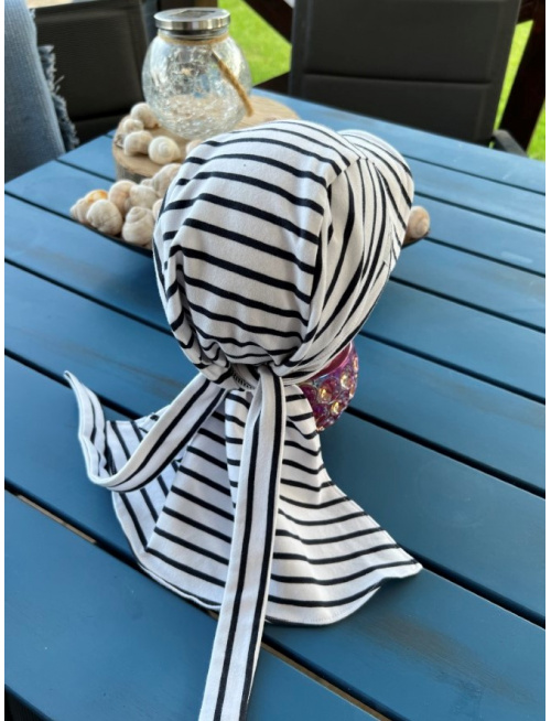 Pirátka so šiltom na viazanie - vzorovaná - úplet