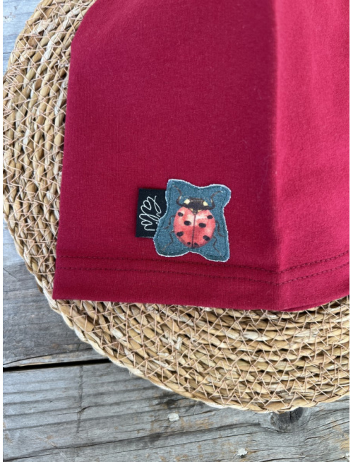 Jednofarebná šmolko čiapka s aplikáciou Chrobáčik E - jednovrstvová