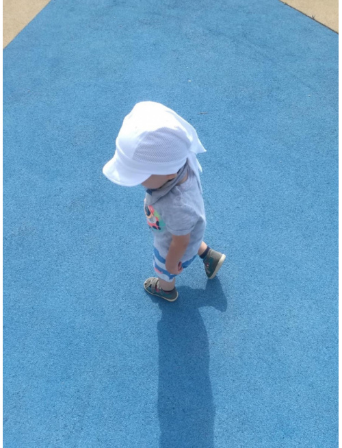 Pirátka so šiltom na viazanie - kombinovaná - BIELA