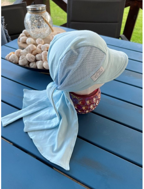 Pirátka so šiltom na viazanie - kombinovaná - BELASÁ