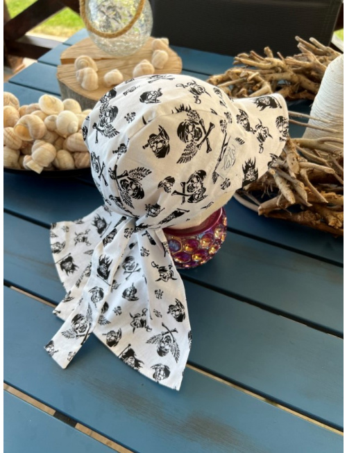 Pirátka so šiltom na viazanie - 100% pevná bavlna