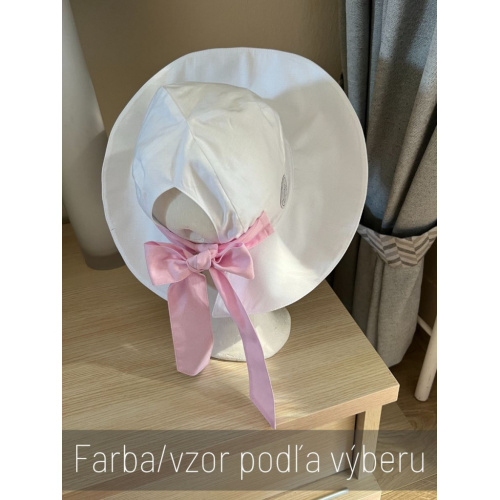 Rastúci elegantný klobúk na copík