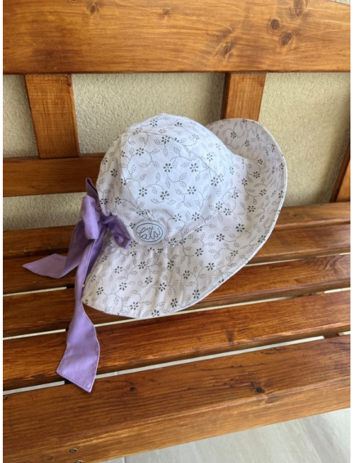 Rastúci elegantný klobúk LADY