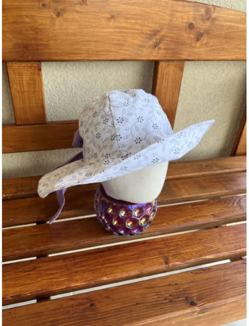 Rastúci elegantný klobúk LADY