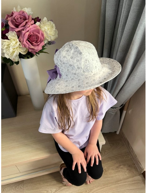 Rastúci elegantný klobúk LADY