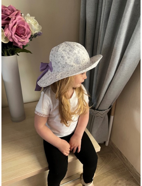 Rastúci elegantný klobúk LADY