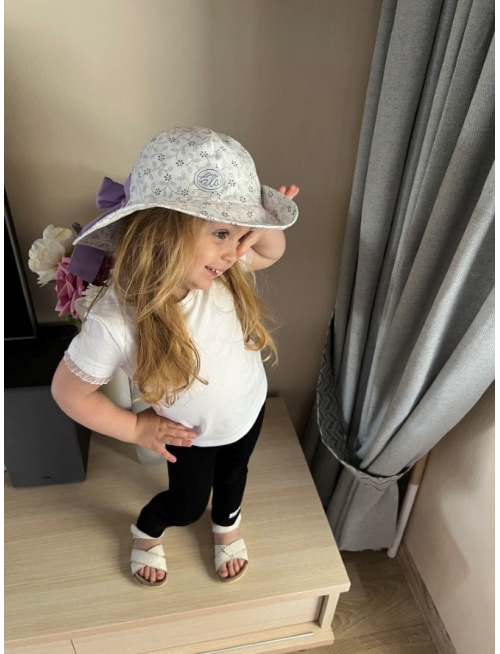 Rastúci elegantný klobúk LADY