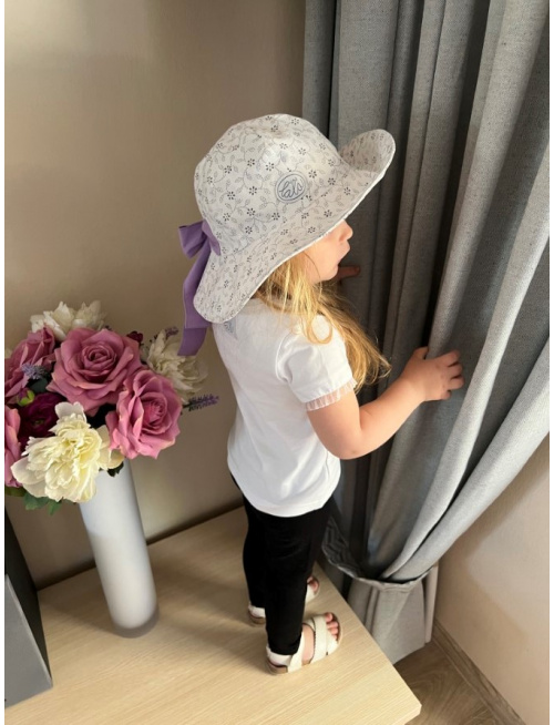 Rastúci elegantný klobúk LADY