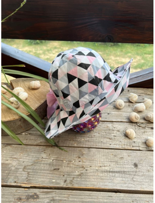 Rastúci elegantný klobúk LADY