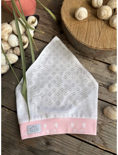 Dierková šatka LORY bez šiltu na pevno - Mačička biela - LEN DO VYPREDANIA ZÁSOB