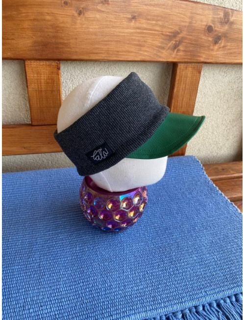 Koženková šiltočelenka