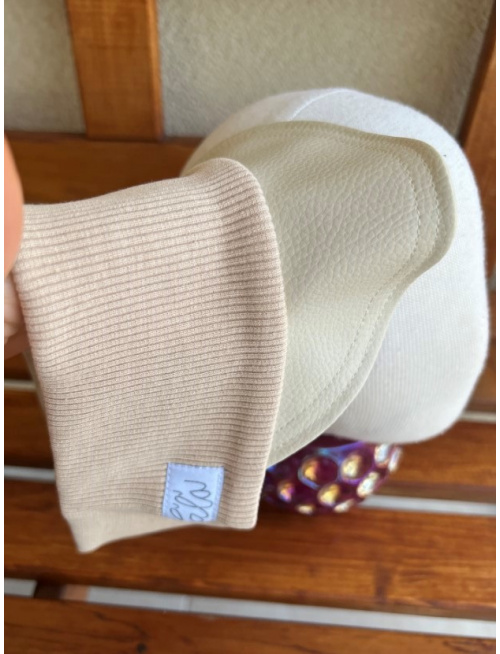 Koženková šiltočelenka