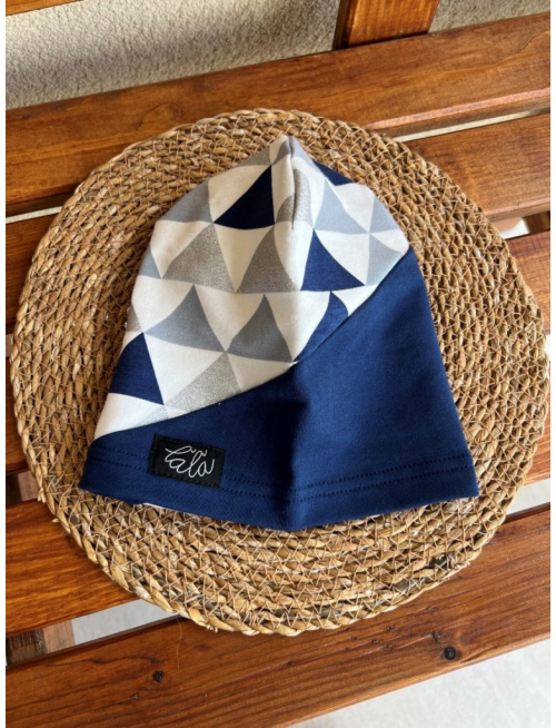 Šmolko čiapka s prestrihom Triangel - LEN DO VYPREDANIA ZÁSOB