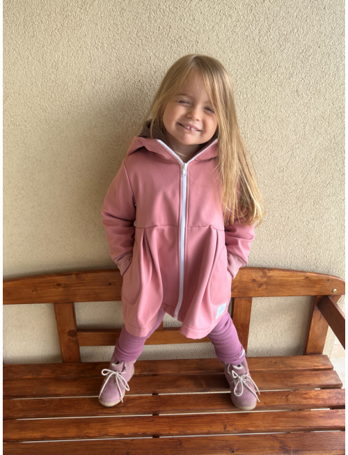 Rastúca softshell bunda s prestrihom a stojačik kapucňou - sukničková - RIO s uškami - jeseň/ZIMA