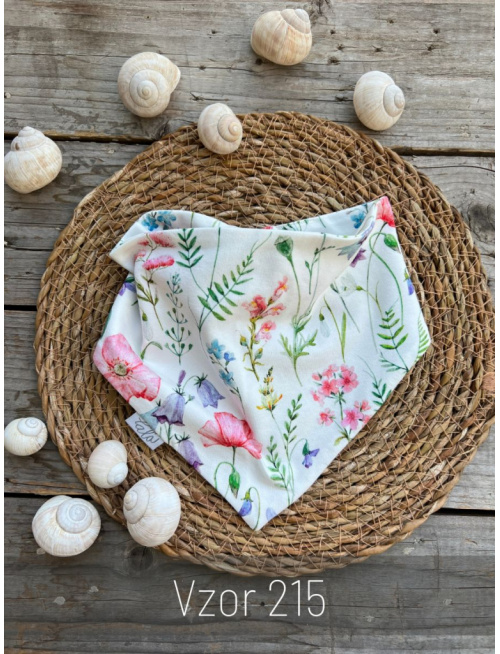 Úpletový trojuholníkový nákrčník - vzorovaný