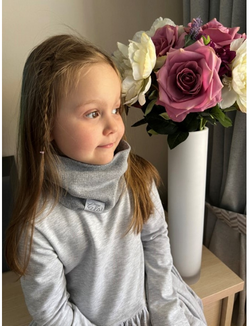 Rebro čelenka ROVNÁ - stredne sivý melír