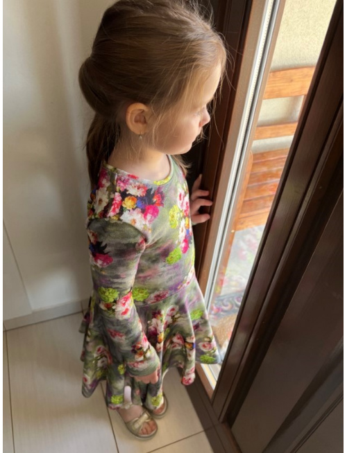 Teplákové šaty s kruhovou sukňou Lucia - vzorované