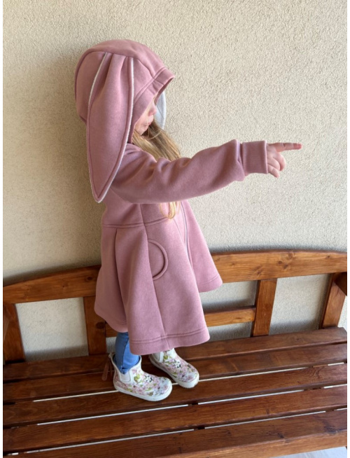 Rastúci kabátik s prestrihom - sukničkový - RIO s uškami - počesaná teplákovina