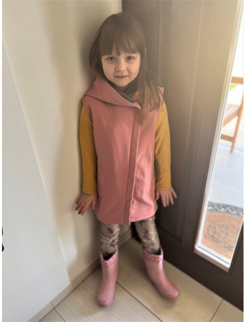 Rastúca softshell vesta so šikmozipsom a uškami - ALEX - jeseň/ZIMA