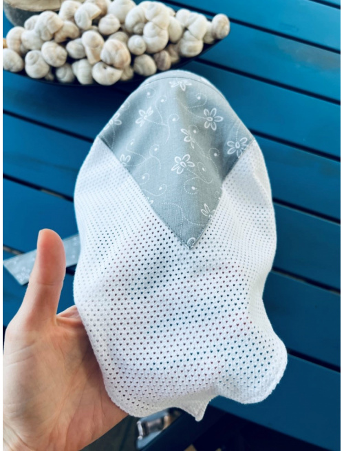 Biela dierková šatka ZOJA bez šiltu - na viazanie