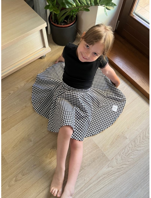 Tepláková kruhová sukňa - vzorovaná