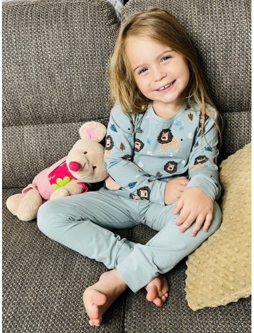 Detské pyžamko s rastúcimi manžetami LEVÍK na mineral - klasik strih