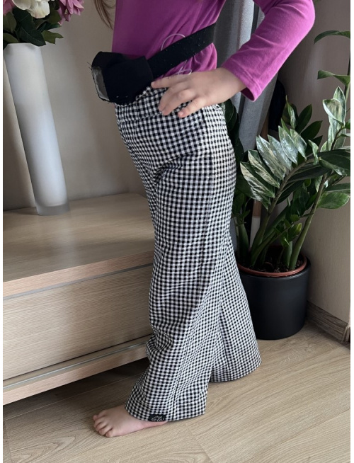 Bavlňáky s volánom nad pásom