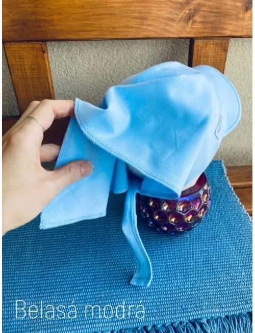 Úpletová šatka so šiltom na viazanie SUMMER - belasá modrá - LEN DO VYPREDANIA