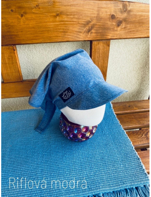 Úpletová šatka so šiltom na viazanie SUMMER - riflová modrá - LEN DO VYPREDANIA ZÁSOB