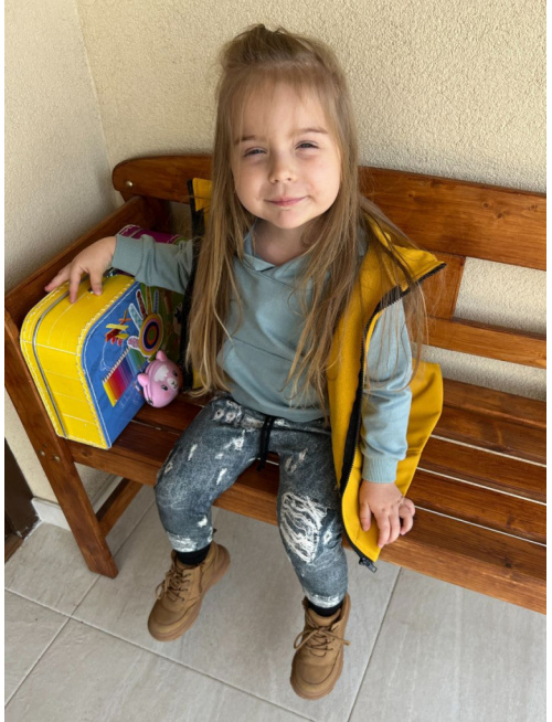 Rastúca softshell vesta so stojačikovou kapucňou - DOMI s uškami - jeseň/ZIMA