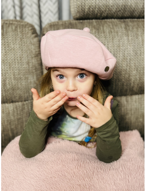 Baretka z počesanej teplákoviny