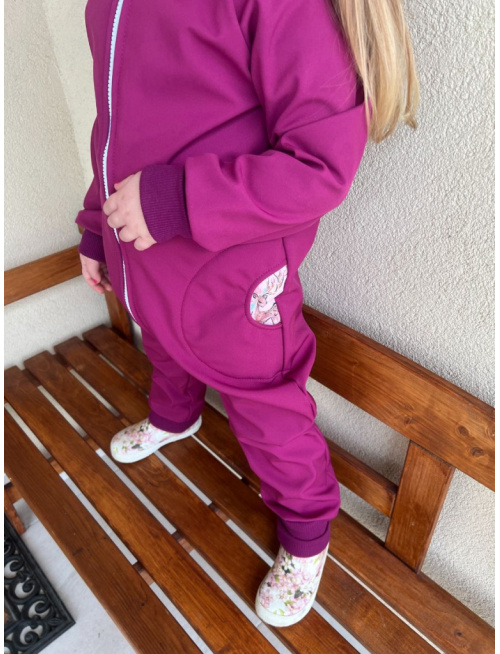 Overal s rastúcimi manžetami a vreckami a uškami - softshell - JESEŇ/ZIMA