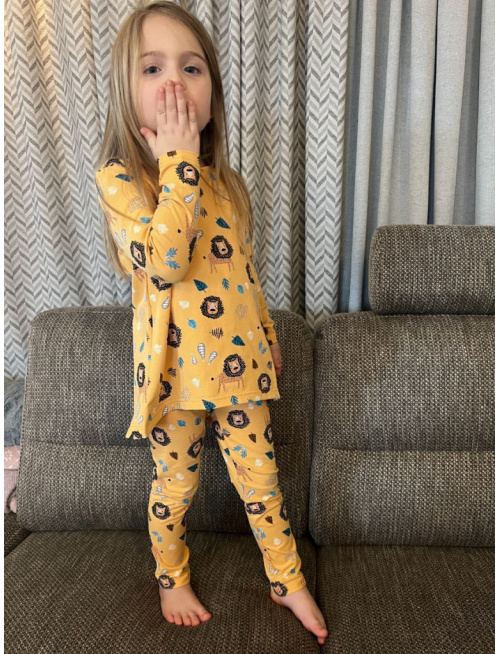 Detské pyžamko s rastúcimi manžetami Levík na horčicovej - tunikový strih